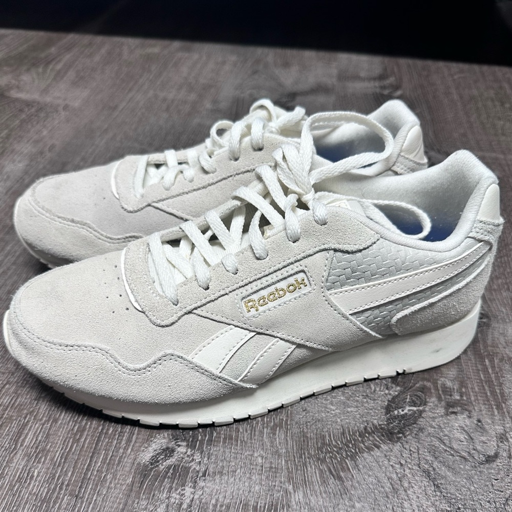 Classic suede Reeboks